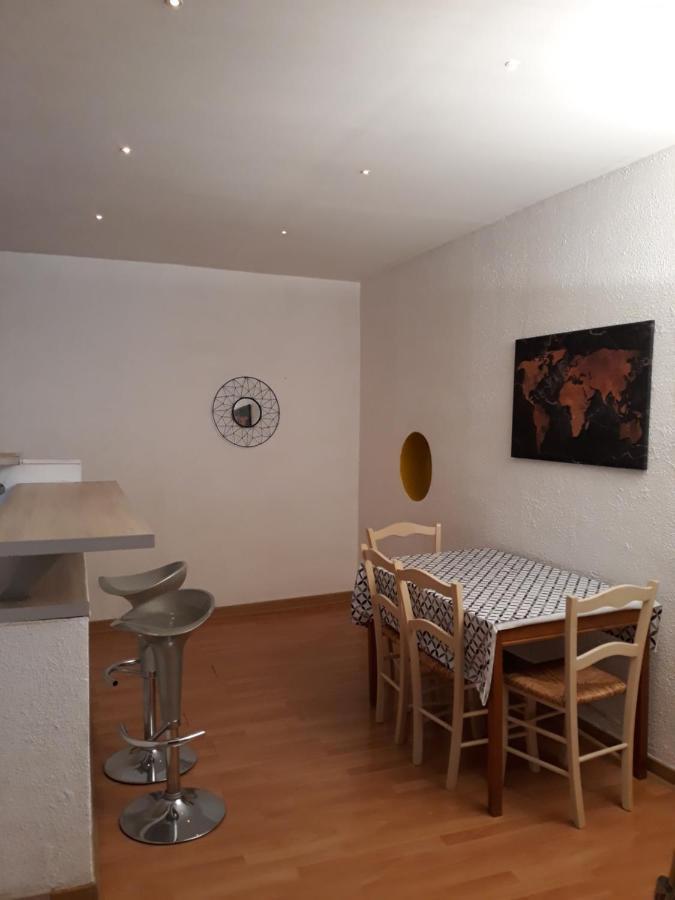 5 Minutes Des Arenes, Parking Gratuit, 6 Couchages Nimes Exterior photo